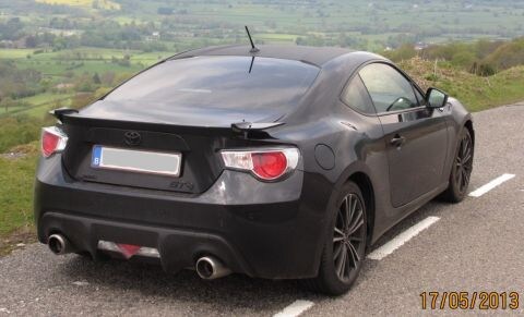Toyota GT86 2.0 D-4S (2012)