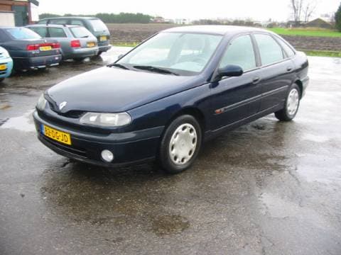 Renault Laguna RTE 1.6 16V (2000)