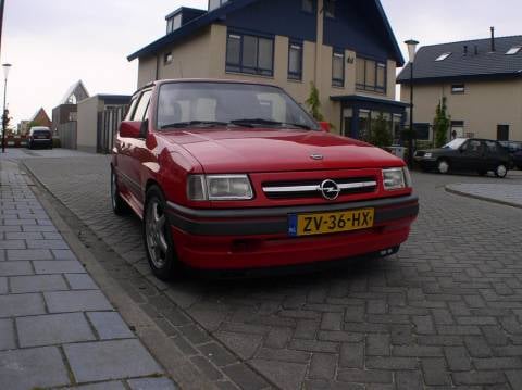 Opel Corsa 1.6i Joy Sport (1991)