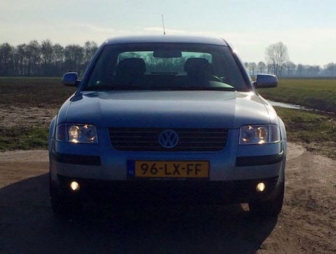 Volkswagen Passat 1.8 5V Turbo Highline (2003)