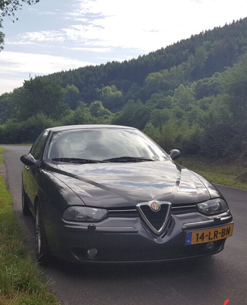 Alfa Romeo 156 2.5 V6 24V Distinctive