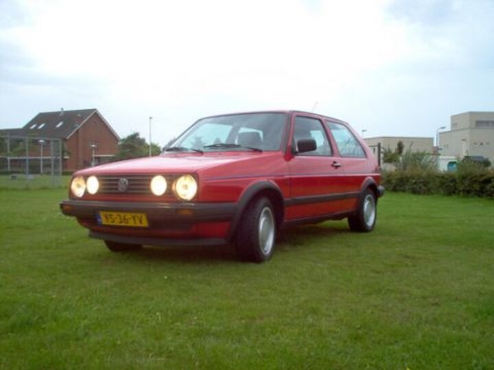Volkswagen Golf 1.6