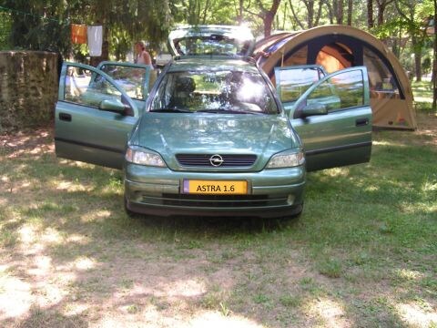 Opel Astra Stationwagon 1.6i CDX (1999)