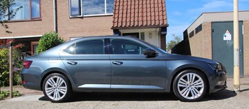Skoda Superb 2.0 TDI 150pk Greentech Style Business (2015)