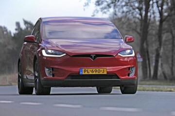 AW2223-Accudegraratie Tesla X 100D