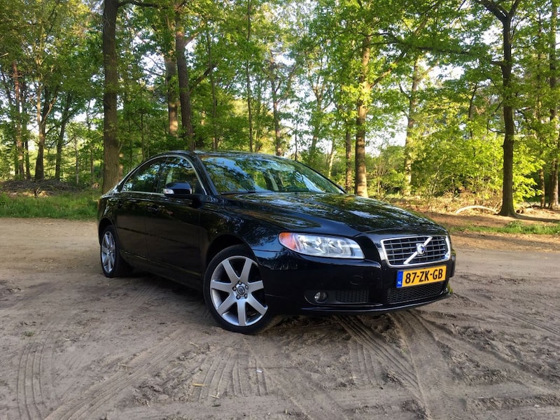 Volvo S80 D5 Executive (2008)