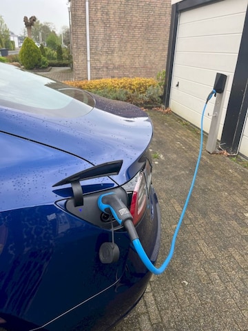 Tesla Model 3 Long Range AWD (2019)