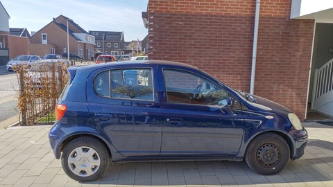 Toyota Yaris 1.3 16v VVT-i Linea Sol