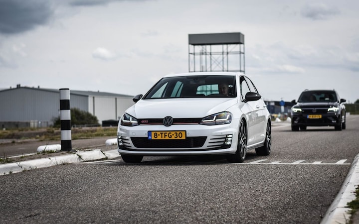 Volkswagen Golf 2.0 TSI GTI (2014)