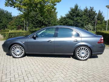 Ford Mondeo 1.8 16V 125pk Platinum (2005)