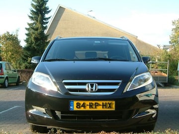 Honda FR-V 2.0i Comfort (2005)