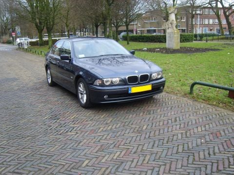 BMW 525i Edition (2002)