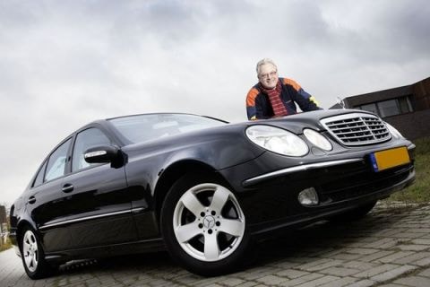 Mercedes-Benz E 270 CDI Avantgarde (2002)