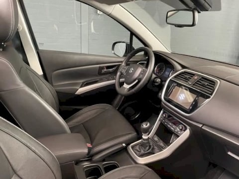 Suzuki S-Cross 1.4 Boosterjet High Executive (2018)