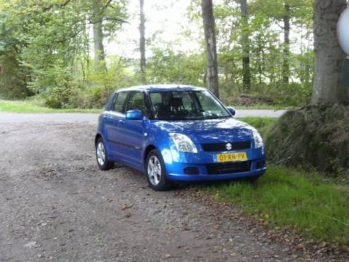 Suzuki Swift 1.3 GLS (2005)