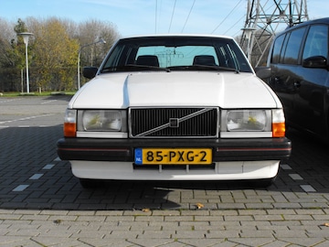 Volvo 740 GL 2.3 (1986)