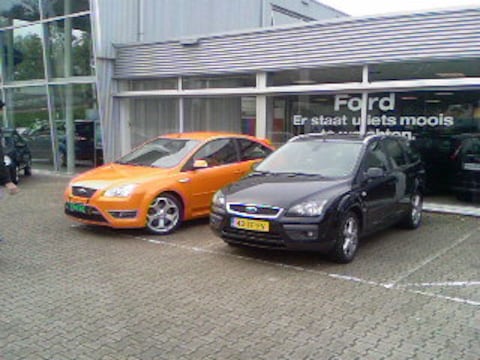 Ford Focus Wagon 2.0 16V Futura (2006)