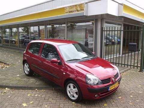 Renault Clio 1.6 16V Dynamique Luxe (2004)