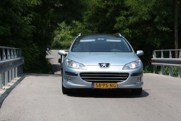 Peugeot 407 SW XR 2.0 HDiF 16V (2004)