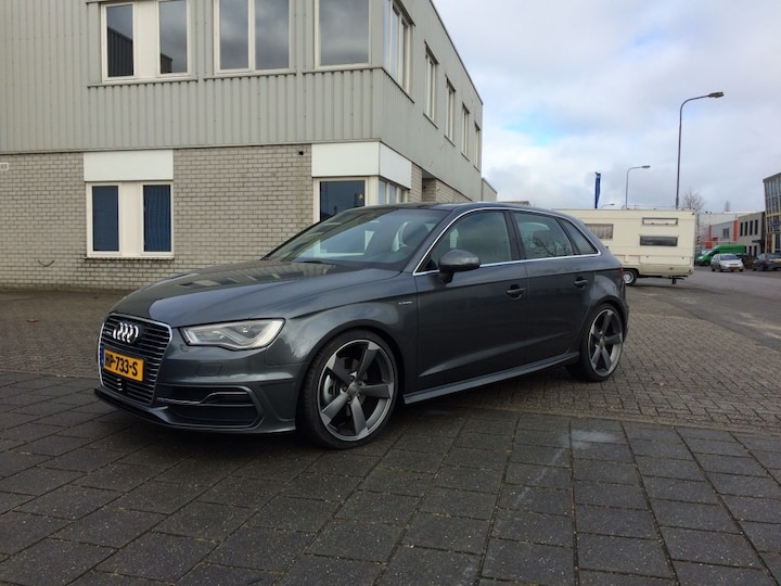 Audi A3 Sportback 1.4 TFSI e-tron Ambition Pro Line + (2015)