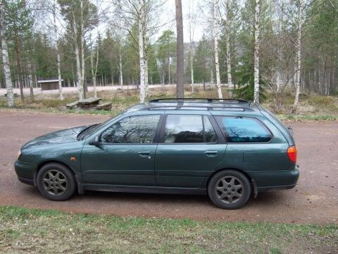 Nissan Primera Wagon 1.8 Luxury Plus (1999)