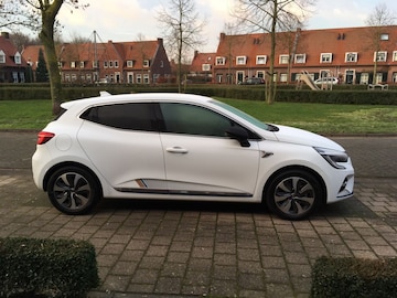 Renault Clio Hybrid 140 E-TECH (2021)