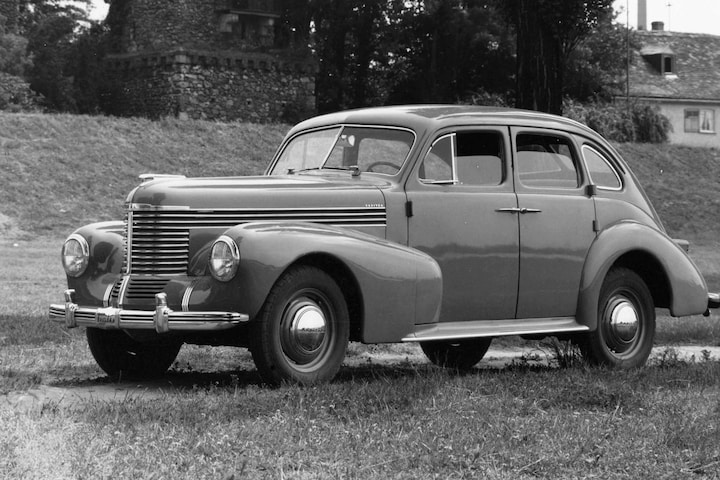 Art deco auto's