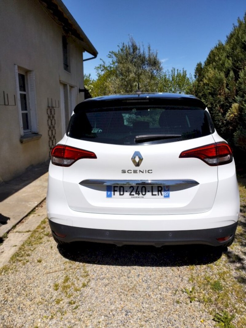 Renault Scénic XMod TCe 130 Bose (2015)