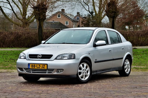 Opel Astra 1.6i-16V Njoy