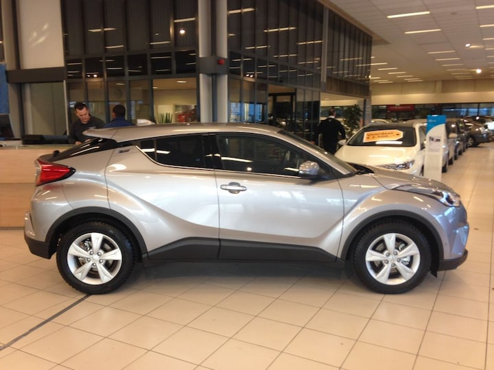 Toyota C-HR 1.8 Hybrid Executive (2017)