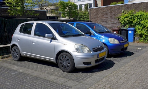 Toyota Yaris 1.3 16v VVT-i Linea Luna