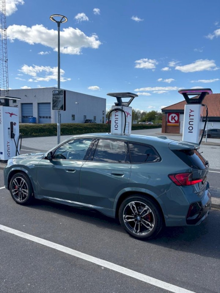 BMW iX1 eDrive20 M Sport Edition (2025)