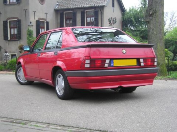 Alfa Romeo 75 1.8 i.e.