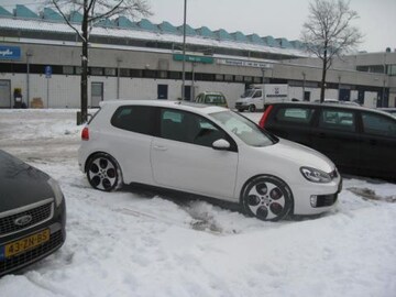 Volkswagen Golf 2.0 TSI GTI (2010)