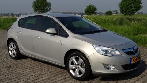 Opel Astra 1.6 Edition (2010)