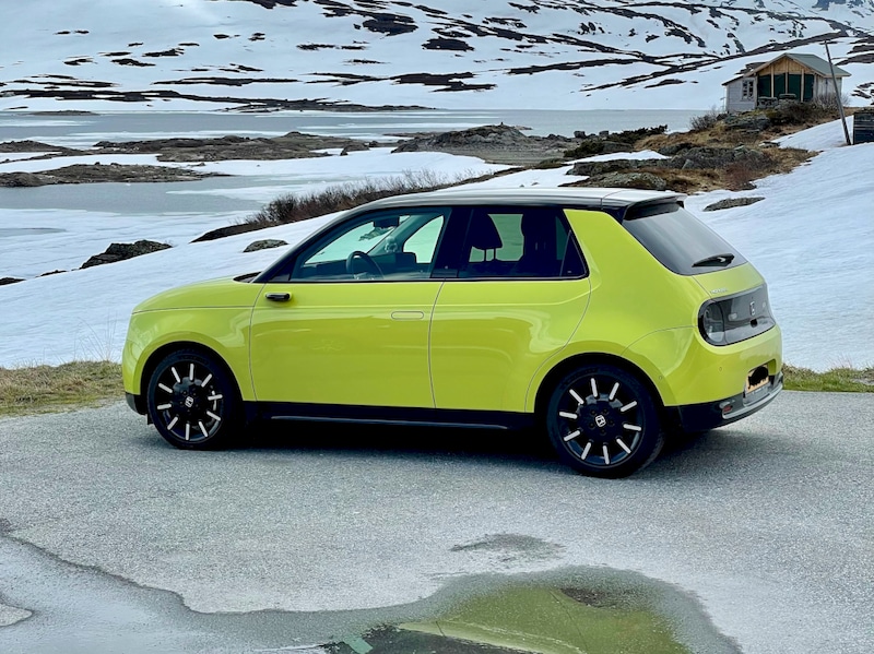 Honda e (2020)