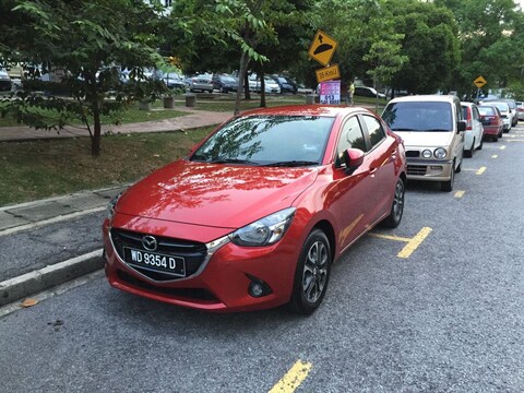 Mazda 2