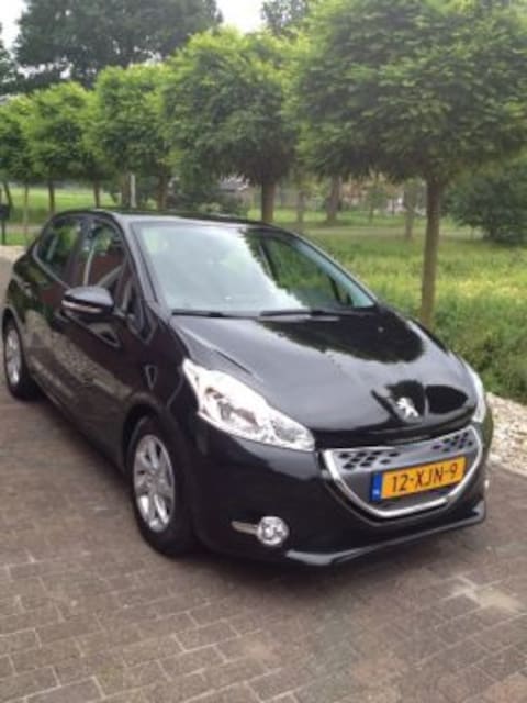Peugeot 208 Blue Lease 1.4 e-HDi (2012)