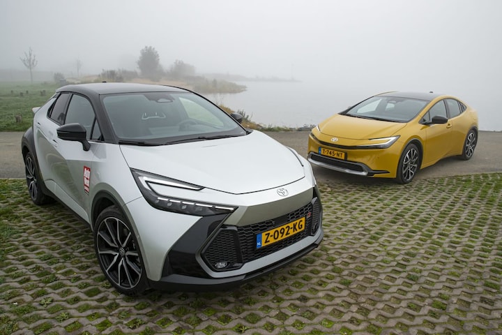 Toyota C-HR vs. Toyota Prius