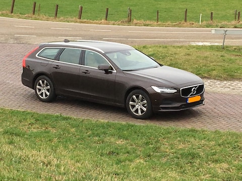 Volvo V90 D3 Momentum (2017)