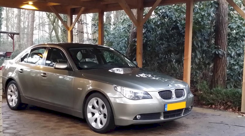 BMW 525i (2006)