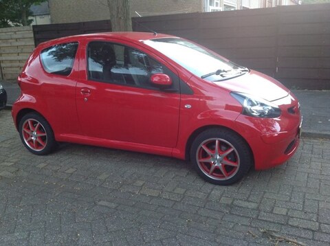 Toyota Aygo 1.0 12v VVT-i + (2009)