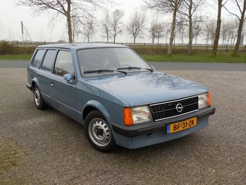 Opel Kadett Combi 1.2 S