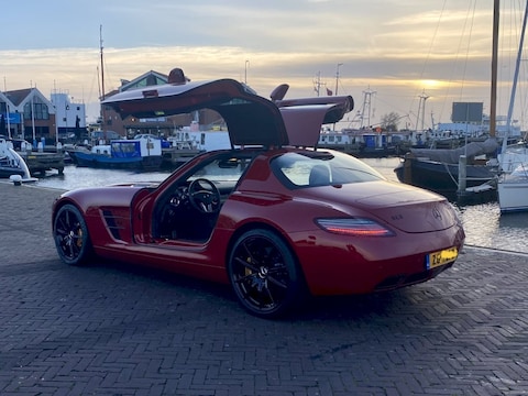 Mercedes-Benz SLS AMG