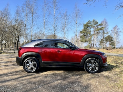 Mazda MX-30 EV 145 Luxury