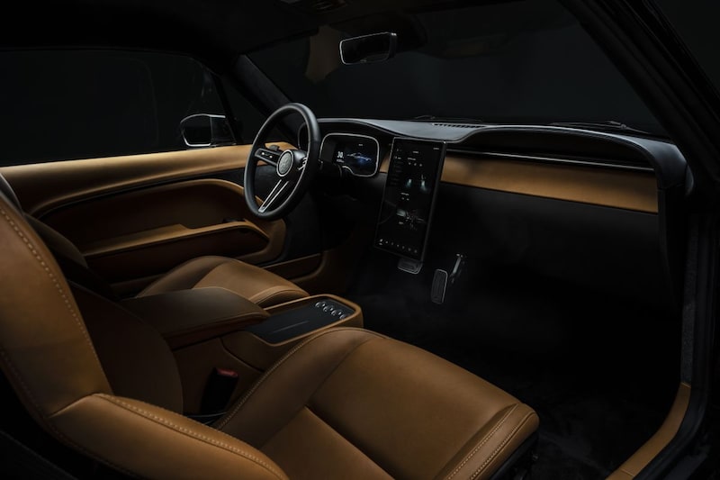 Charge Ford Mustang