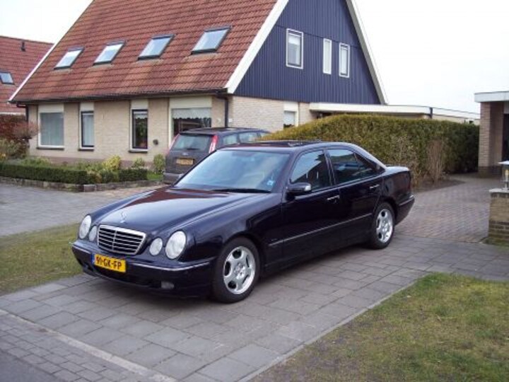 Mercedes-Benz E 320 CDI Avantgarde