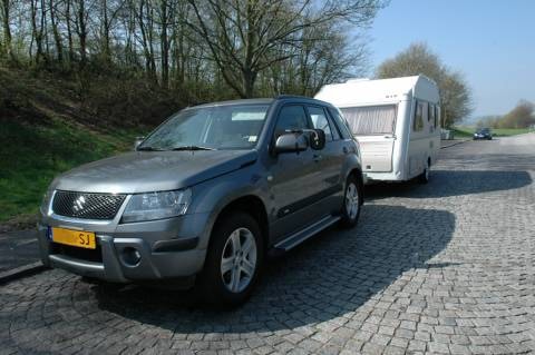 Suzuki Grand Vitara 2.0 Exclusive (2005)