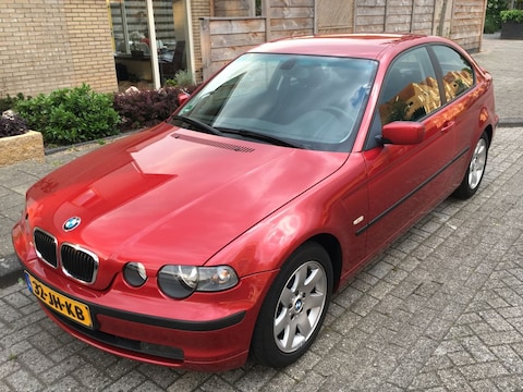 BMW 318ti Compact Executive