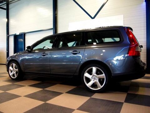 Volvo V70 2.4D Kinetic (2008)